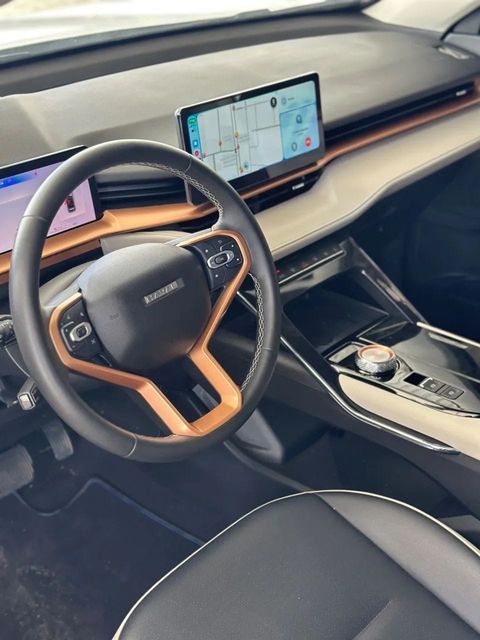 GWM Haval H6, painel e volante
