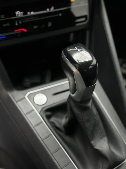 Volkswagen Nivus, console central e alavanca de câmbio (foto 7 de 15)