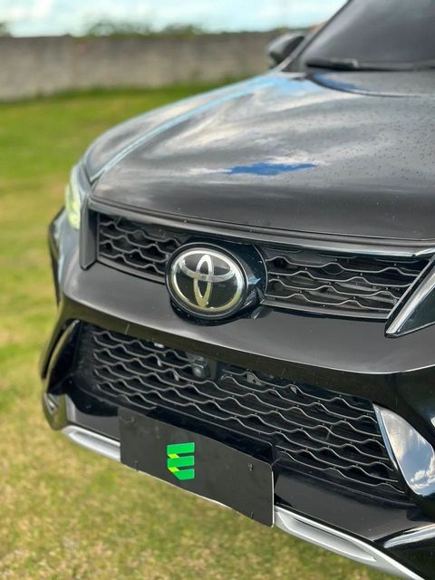Toyota Hilux SW4, detalhe da carroceria (foto 14 de 20)