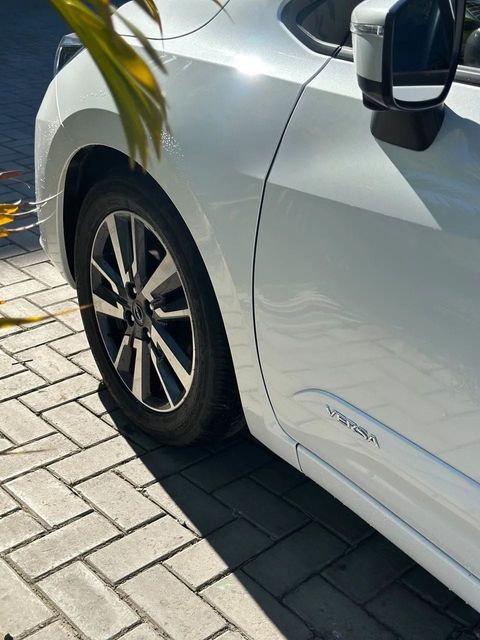 Nissan Versa, roda e pneu