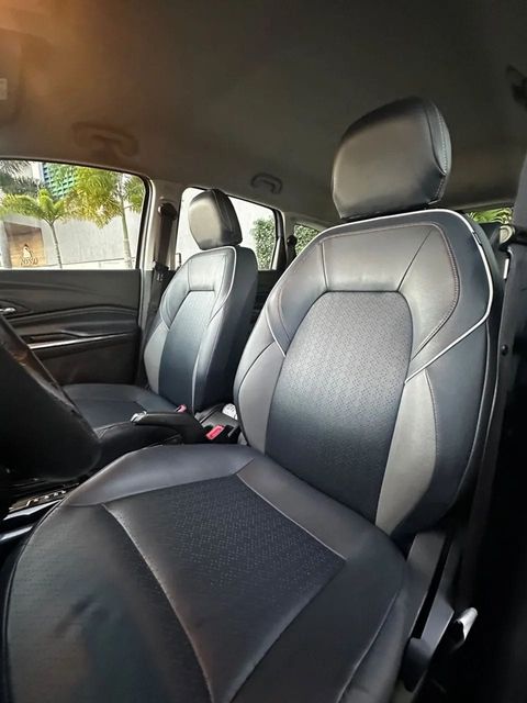 Chevrolet Spin, bancos dianteiros