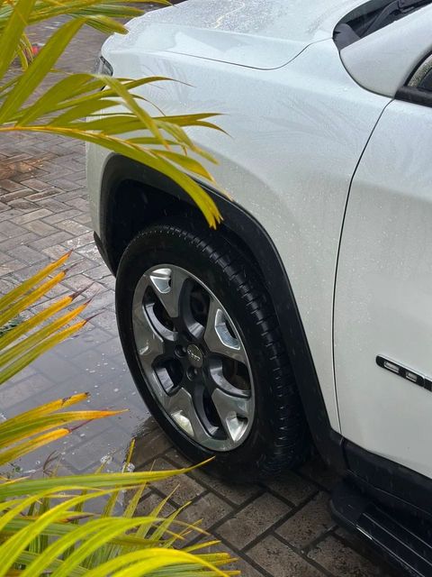 Jeep Compass, roda e pneu