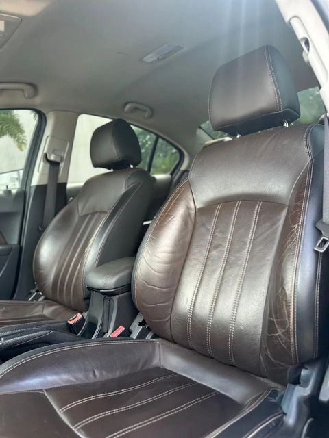 Chevrolet Cruze, bancos dianteiros
