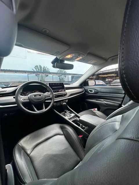 Jeep Compass, vista do interior