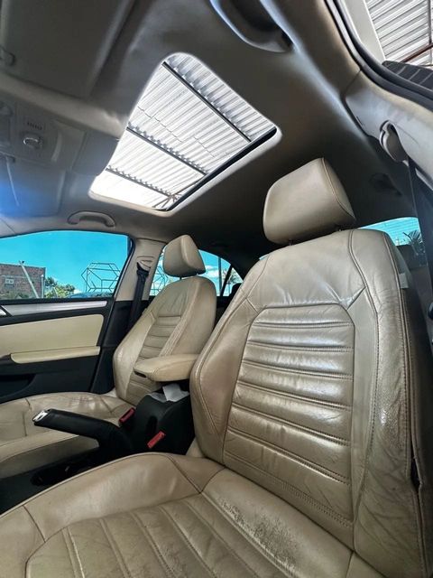 Volkswagen Jetta, bancos dianteiros