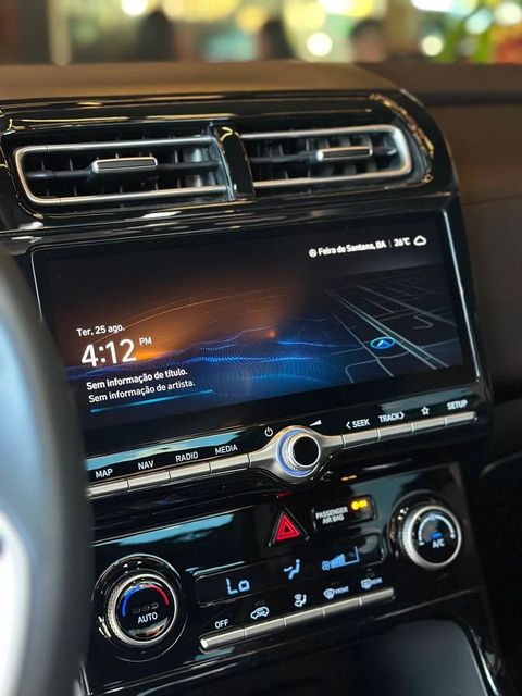 Hyundai Creta, central multimídia e comandos do painel