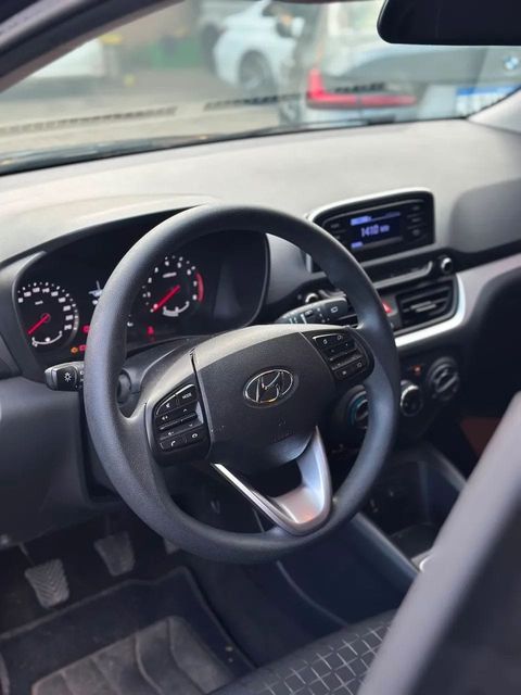 Hyundai HB20, painel e volante