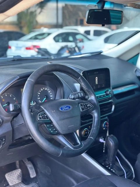 Ford EcoSport, painel e volante