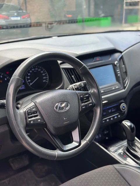 Hyundai Creta, painel e volante