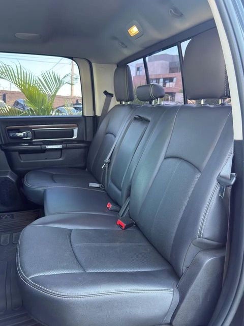 Ram Classic, bancos traseiros