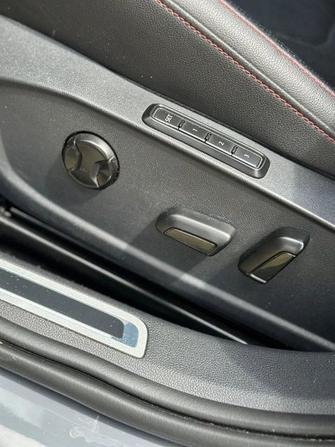 Volkswagen Jetta, comandos de ajuste do banco