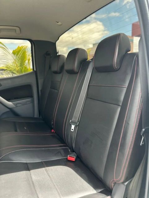 Ford Ranger, bancos traseiros