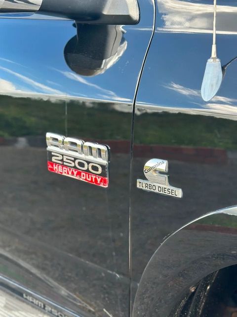 Dodge Ram 2500, emblema (foto 16 de 20)