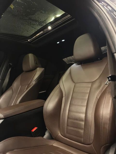 BMW 320i, bancos dianteiros