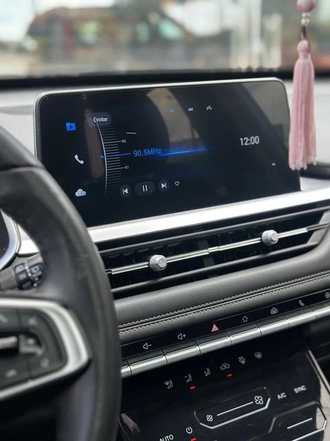 Chery Tiggo 7, painel e volante (foto 8 de 20)