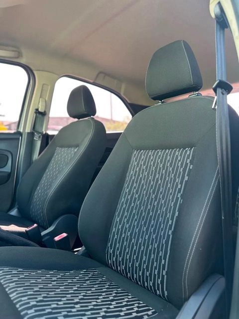 Ford Ka, bancos dianteiros