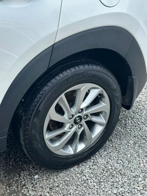 Hyundai Tucson, roda e pneu