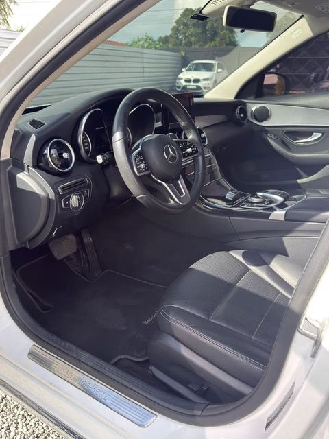 Mercedes-Benz C 180, painel e volante (foto 9 de 17)