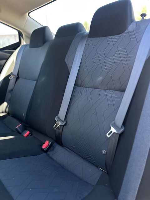 Nissan Versa, bancos traseiros