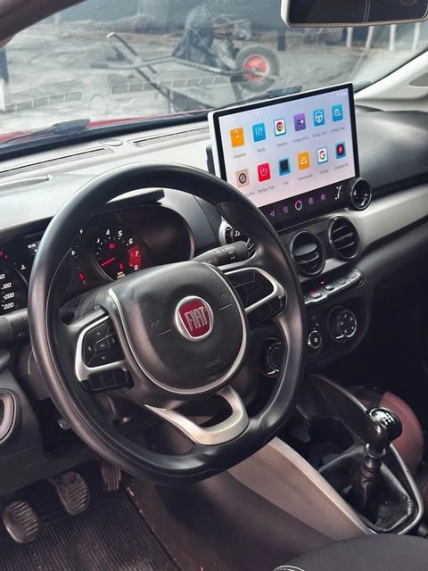 Fiat Argo, painel e volante