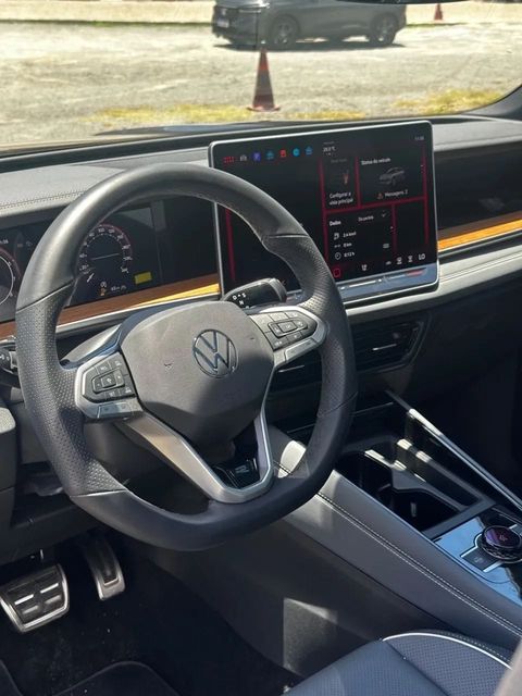Volkswagen Tiguan, painel e volante