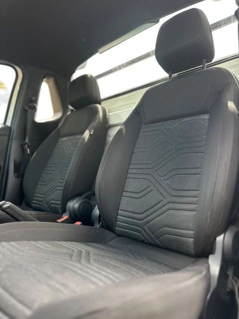 Fiat Strada, bancos dianteiros