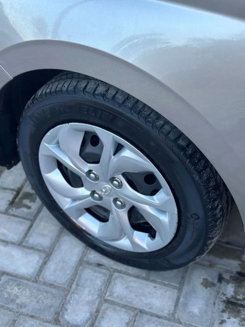 Hyundai HB20, roda e pneu