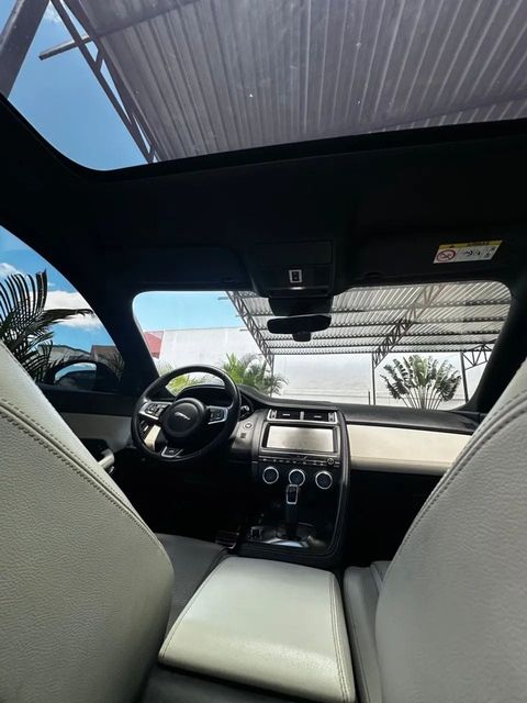 Jaguar E-Pace, vista do interior
