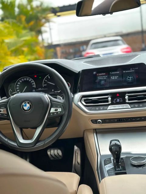 BMW 320i, painel e volante (foto 10 de 16)
