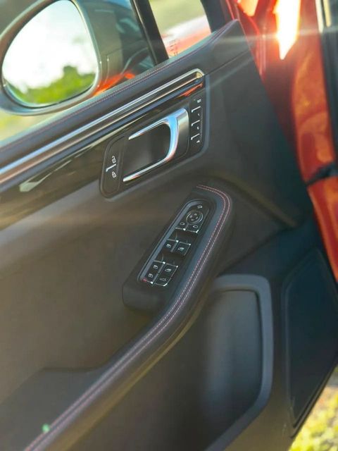 Porsche Macan, painel da porta (foto 8 de 20)