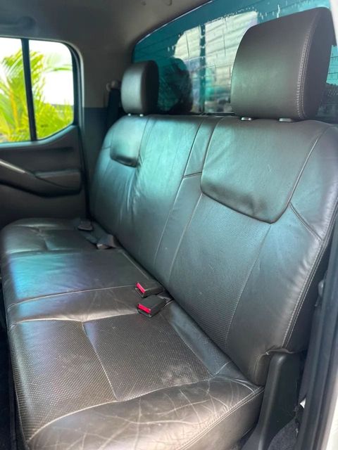 Nissan Frontier, bancos traseiros