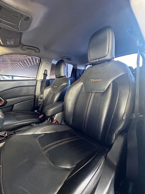 Fiat Toro, bancos dianteiros