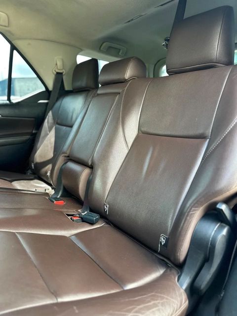 Toyota Hilux SW4, bancos traseiros