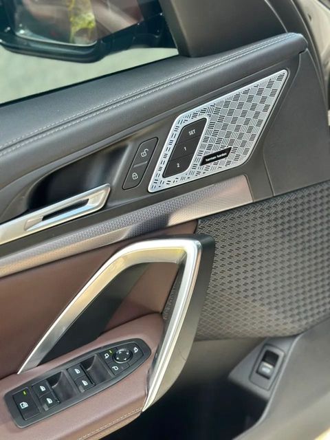 BMW X1, painel da porta
