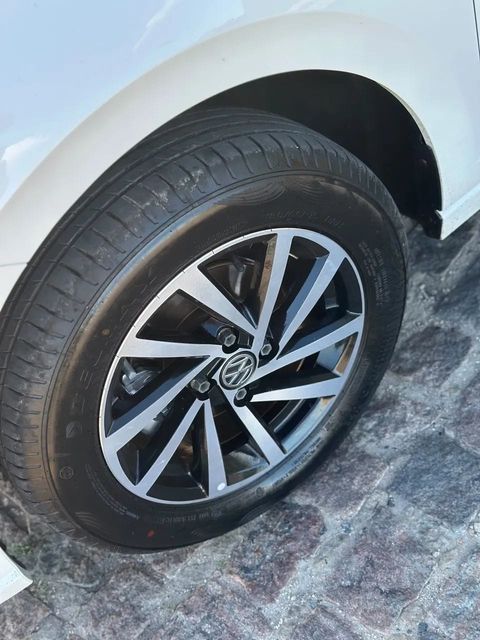 Volkswagen Polo, roda e pneu