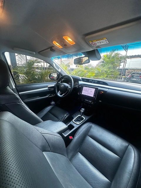 Toyota Hilux, vista do interior (foto 12 de 17)