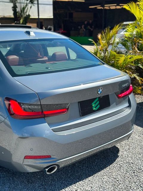 BMW 320i, lanterna traseira