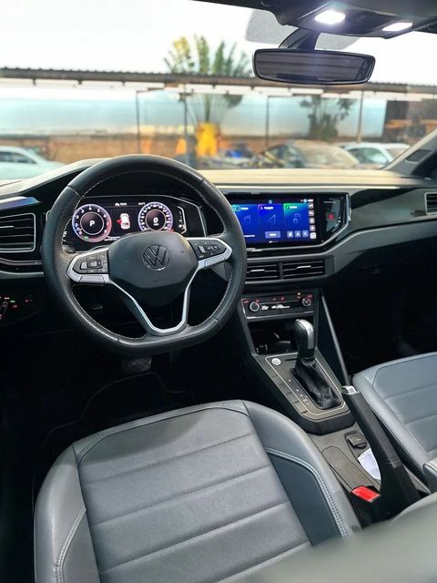 Volkswagen Nivus, painel e volante (foto 12 de 16)