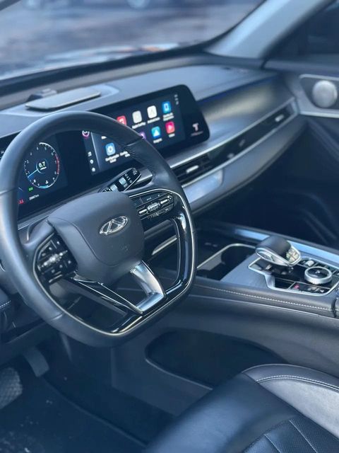 Chery Tiggo 8, painel e volante