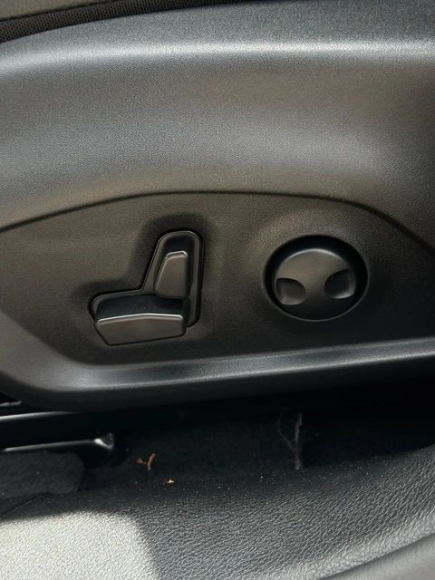 Fiat Toro, comandos de ajuste do banco