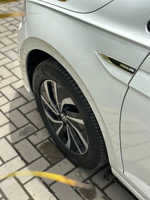 Volkswagen Polo, roda e pneu
