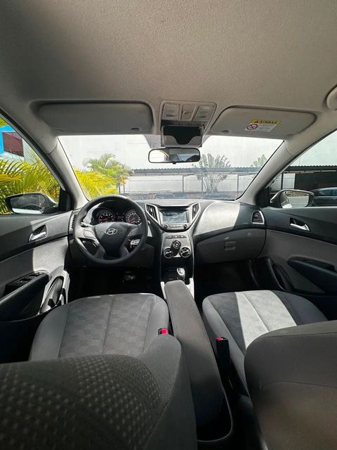 Hyundai HB20S, vista do interior