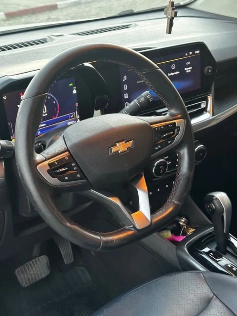Chevrolet Spin, painel e volante