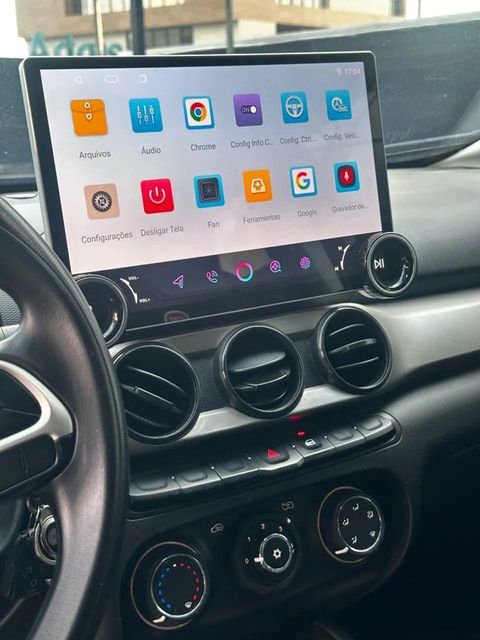 Fiat Argo, central multimídia e comandos do painel