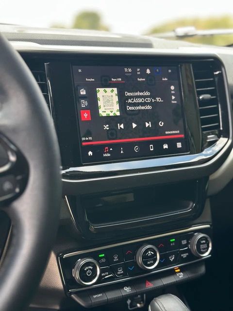 Fiat Toro, central multimídia e comandos do painel