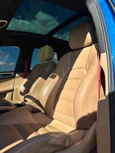 Porsche Macan, bancos dianteiros (foto 7 de 20)