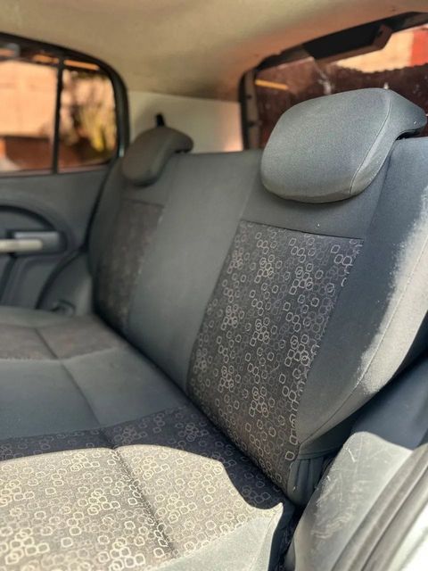 Fiat Uno, bancos traseiros
