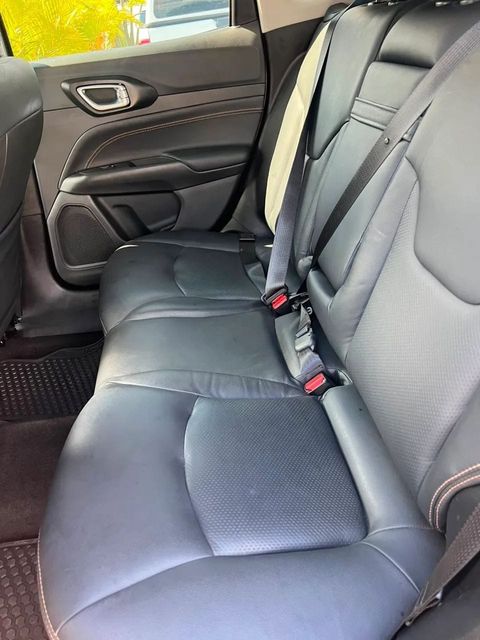 Jeep Compass, bancos traseiros