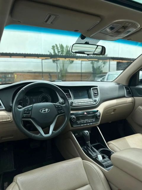 Hyundai Tucson, vista do interior (foto 13 de 16)
