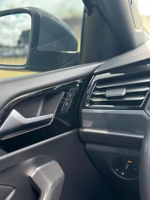 Volkswagen Jetta, painel da porta